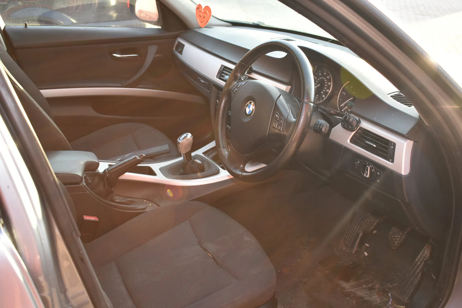 BMW 3 (E90) 318 d 2009 – 7