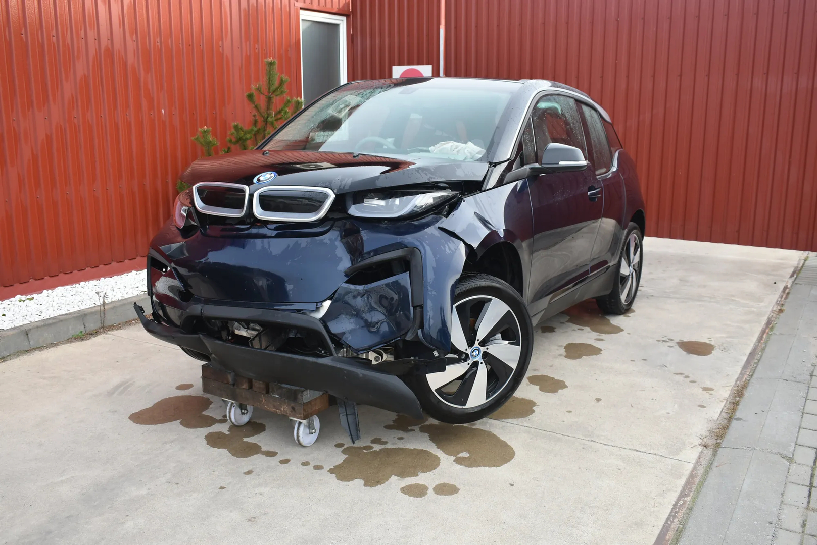 BMW i3 (I01) Electric 2020 – 13