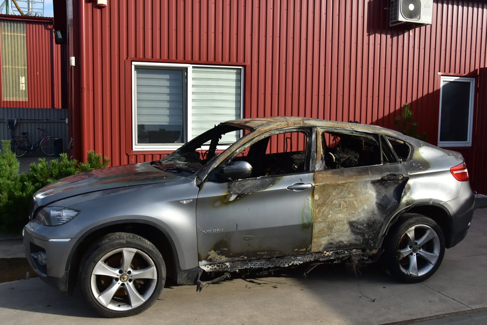 BMW X6 (E71, E72) xDrive 35 d 2008 – 4