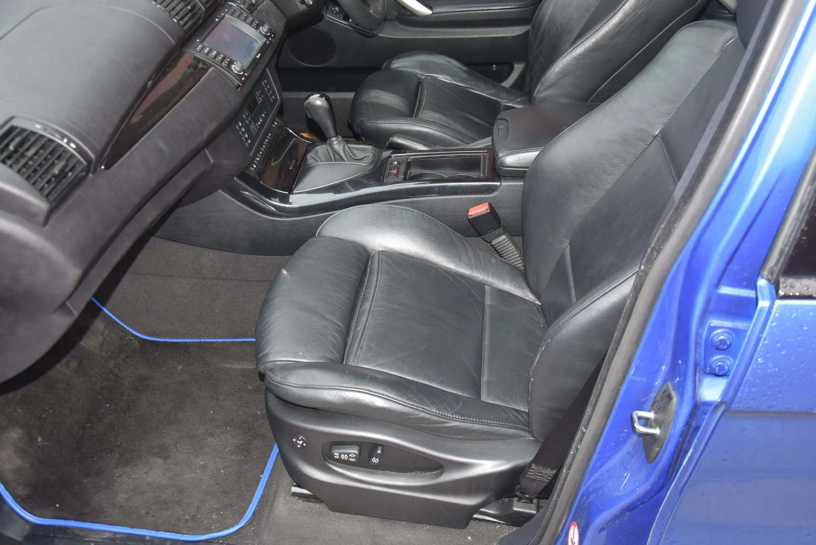 BMW X5 (E53) 4.6 is 2002 – 7