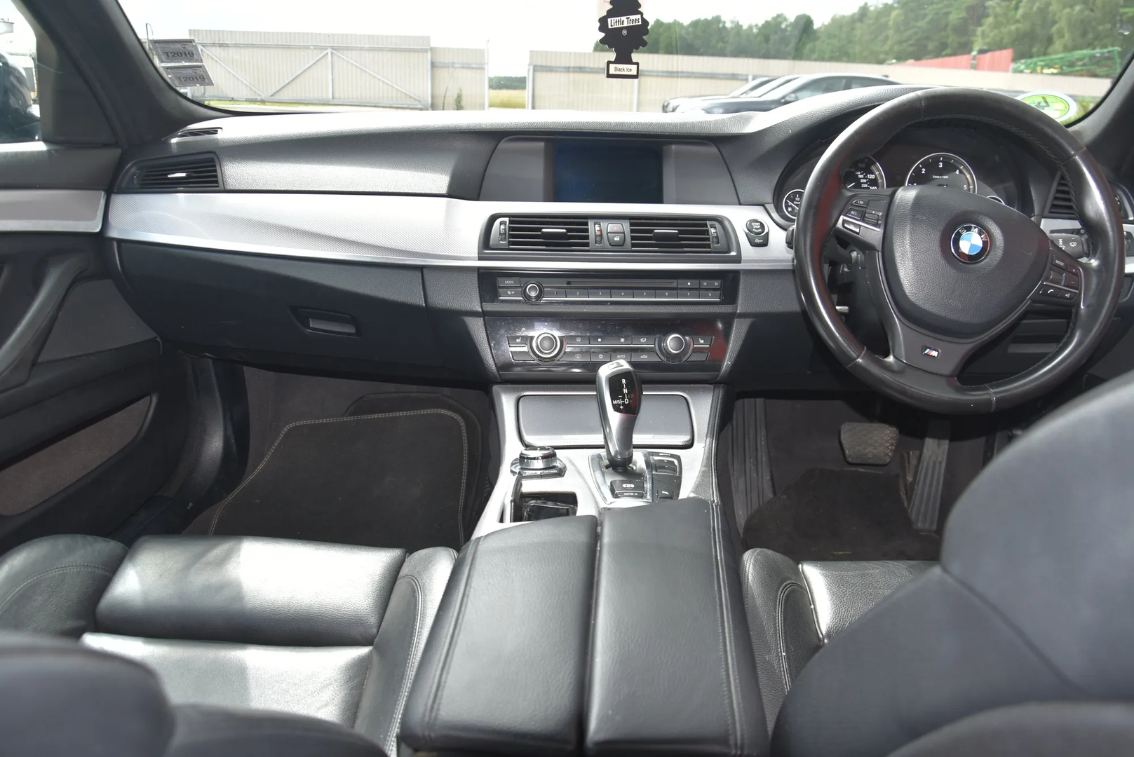 BMW 5 (F10) 520 d 2011 – 8