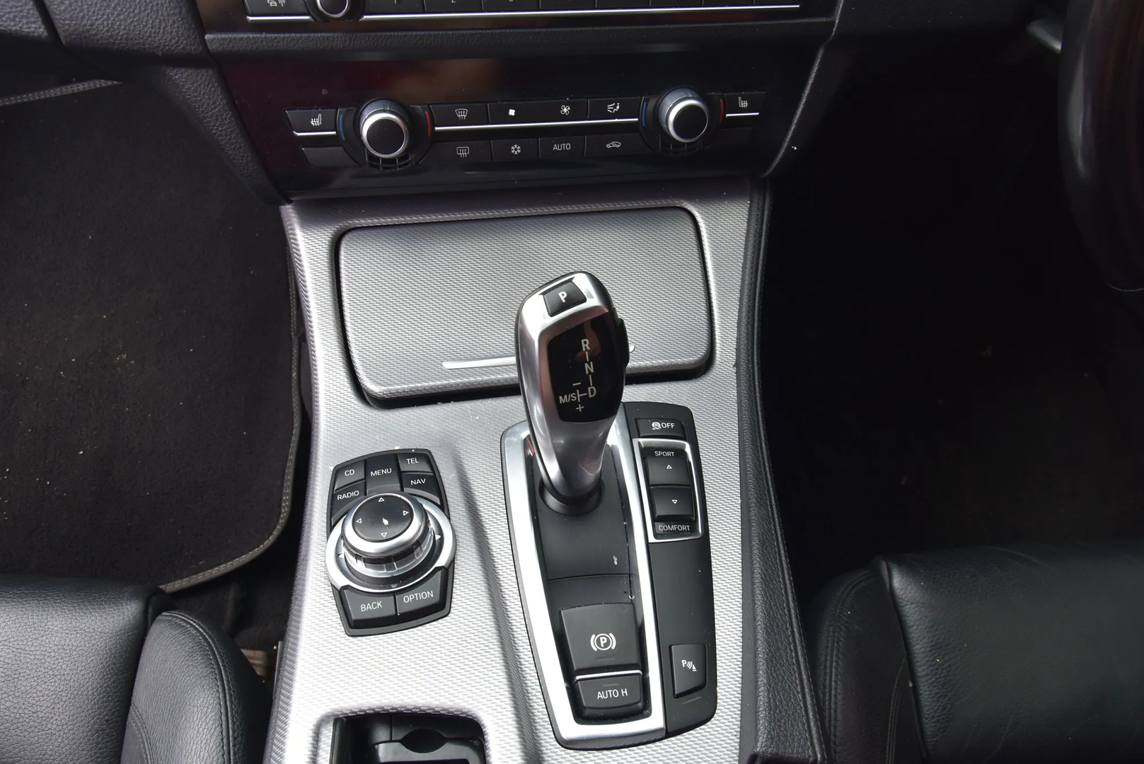 BMW 5 (F10) 520 d 2011 – 9