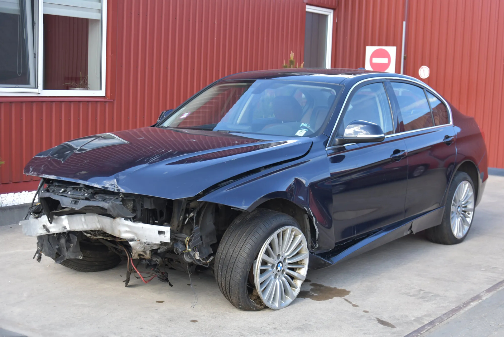 BMW 3 (F30, F80) 328 i xDrive 2013 – 4