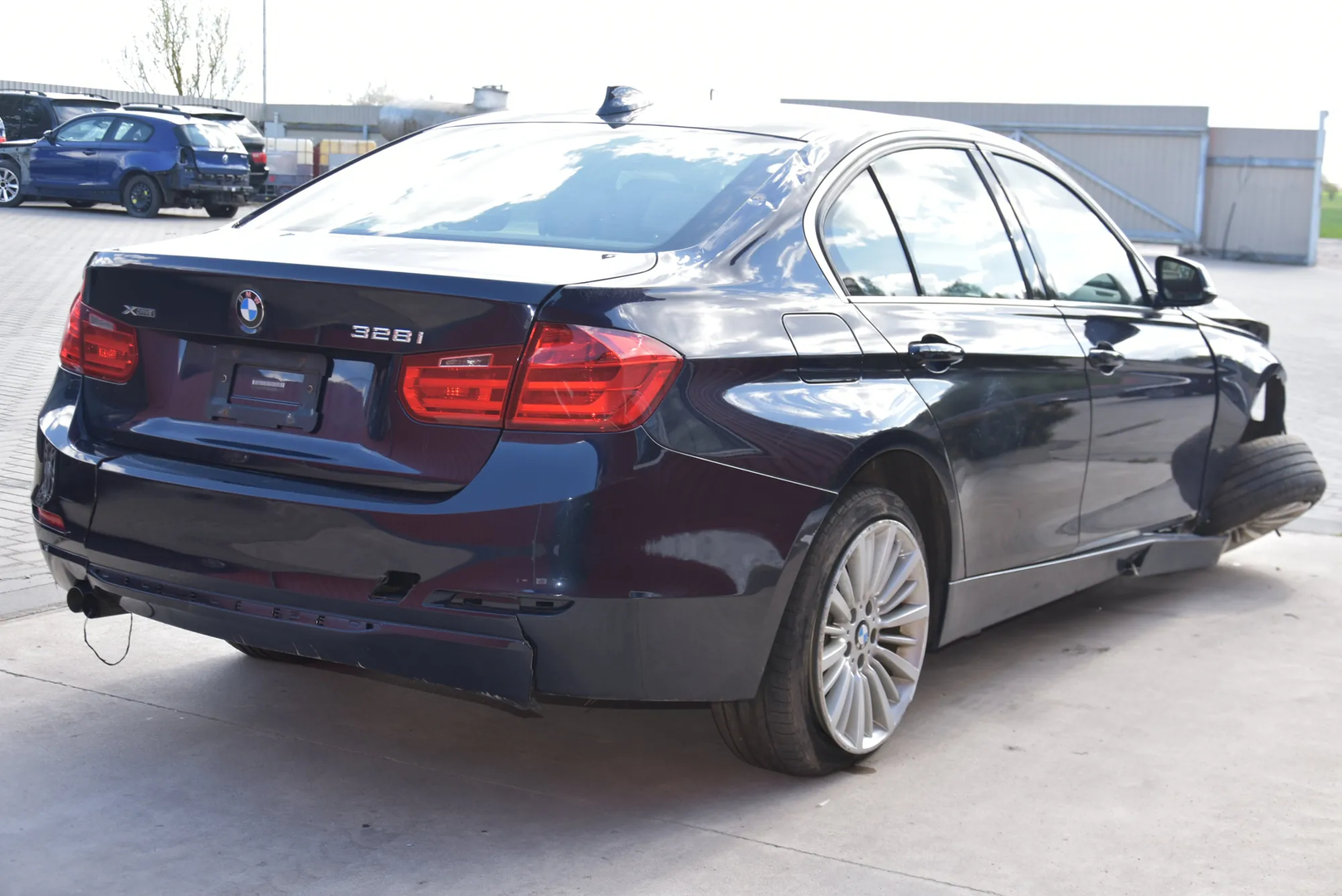 BMW 3 (F30, F80) 328 i xDrive 2013 – 5