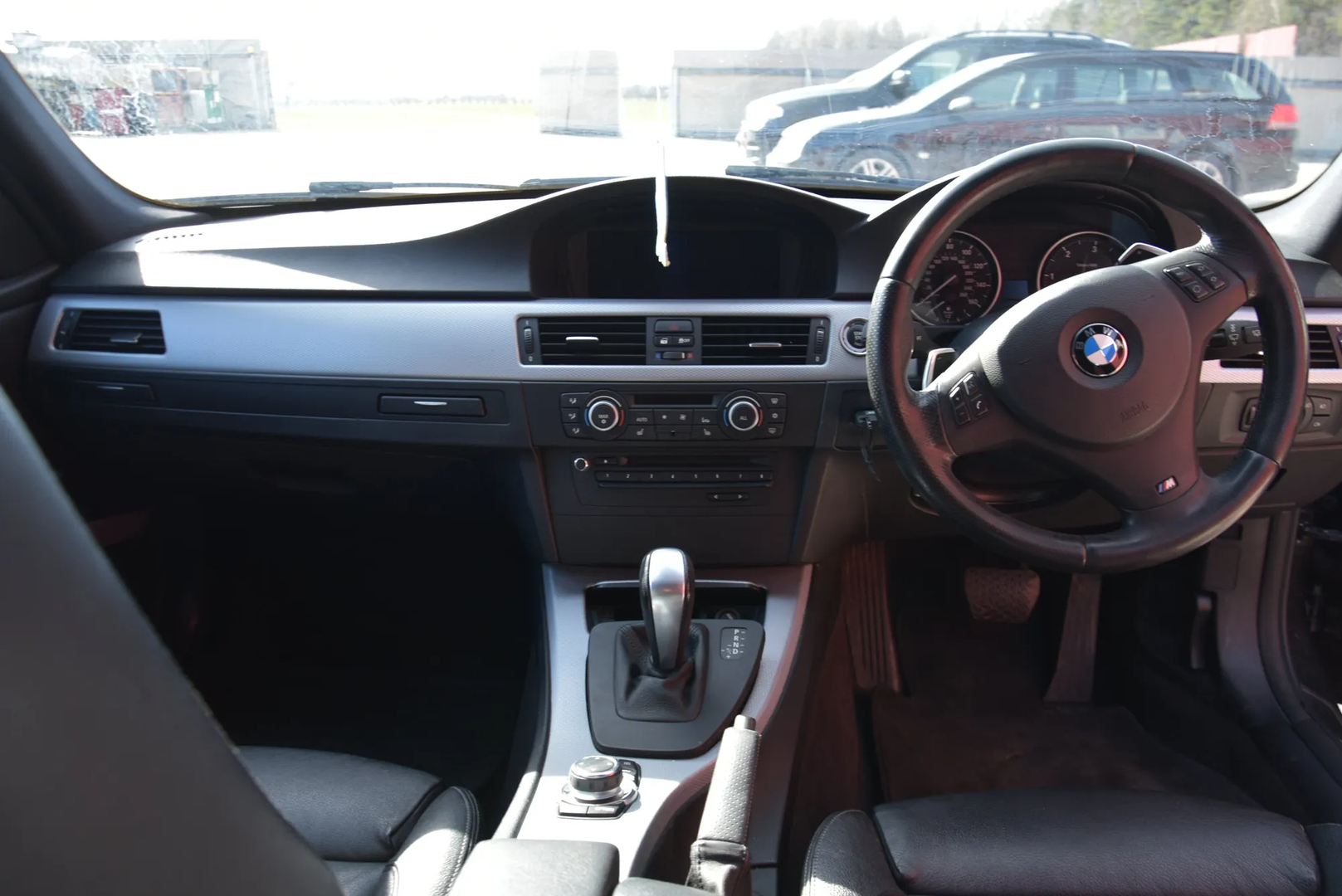 BMW 3 (E90) 330 d 2011 – 15