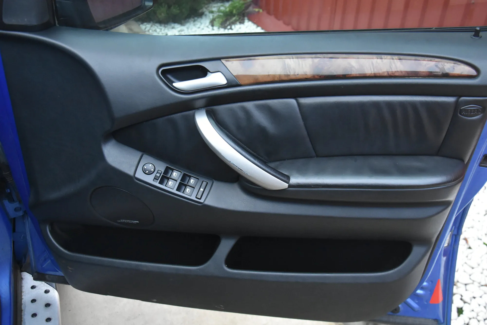 BMW X5 (E53) 4.6 is 2002 – 9