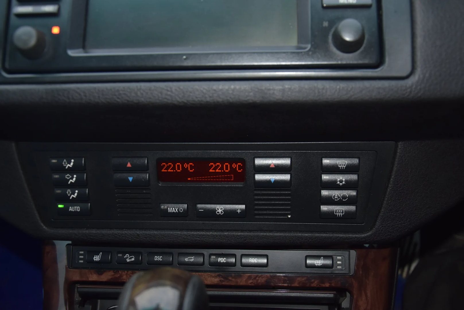 BMW X5 (E53) 4.6 is 2002 – 7