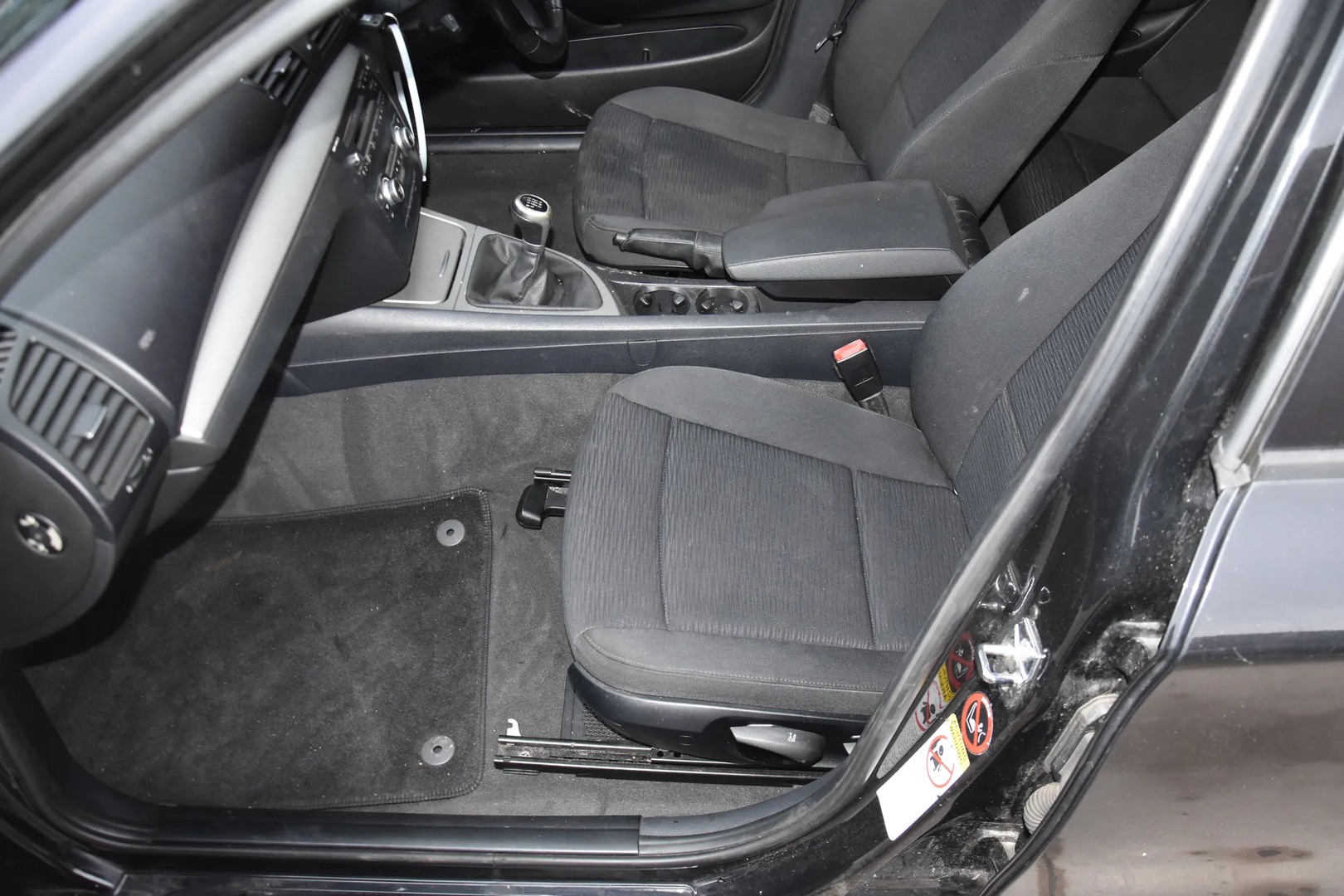 BMW 1 (E87) 118 d 2008 – 8