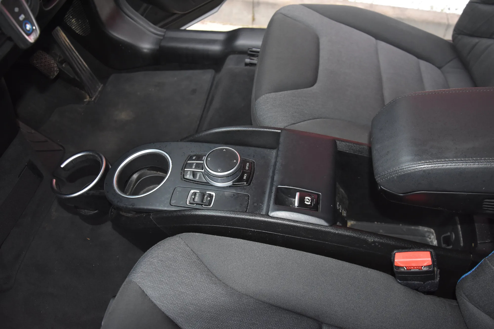 BMW i3 (I01) Electric 2016 – 8