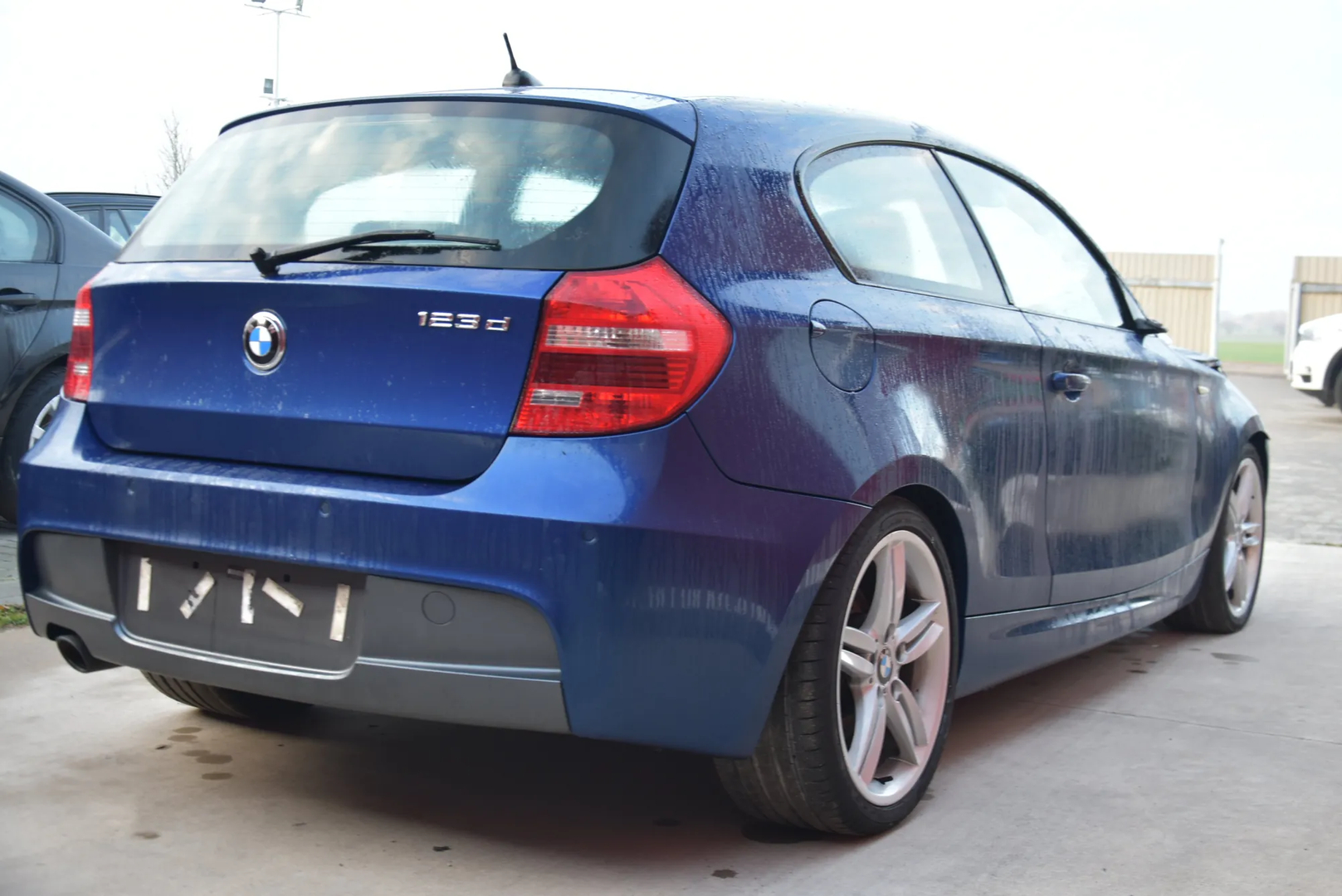 BMW 1 (E81) 123 d 2009 – 6