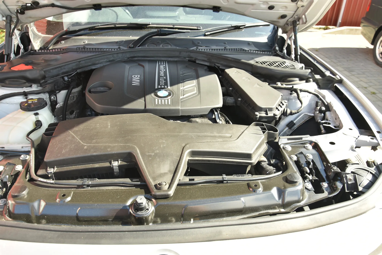 BMW 3 (F30, F80) 320 d Efficient Dynamics 2014 – 8