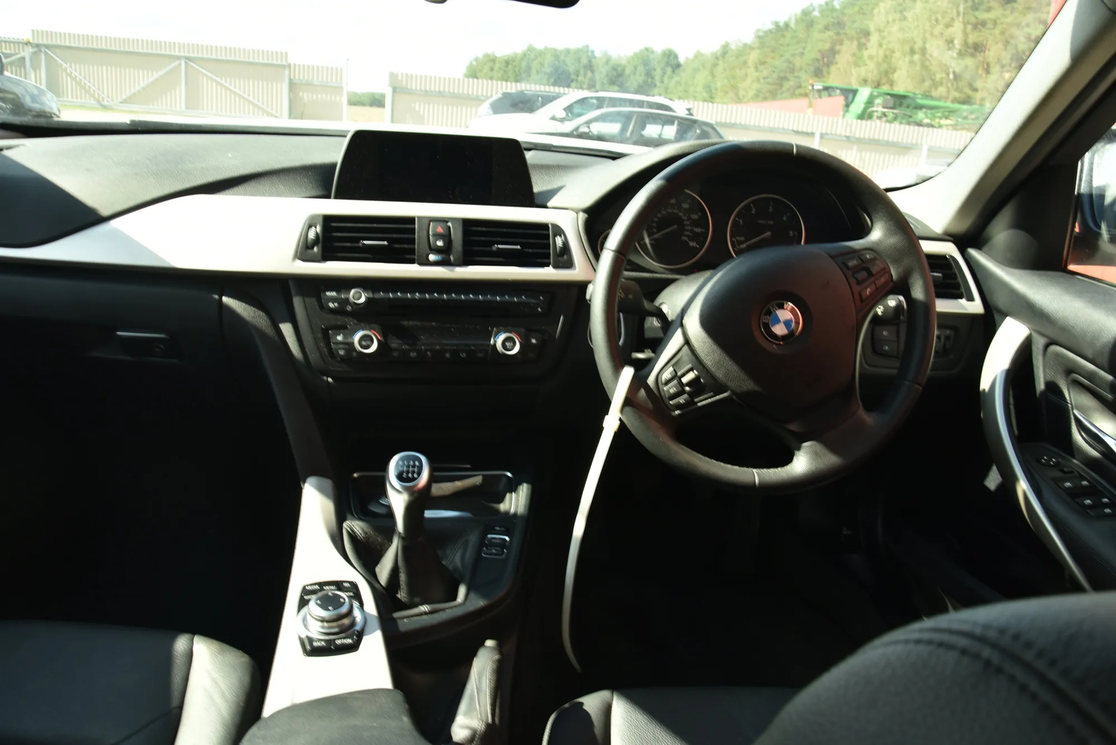BMW 3 (F30, F80) 320 d Efficient Dynamics 2014 – 9
