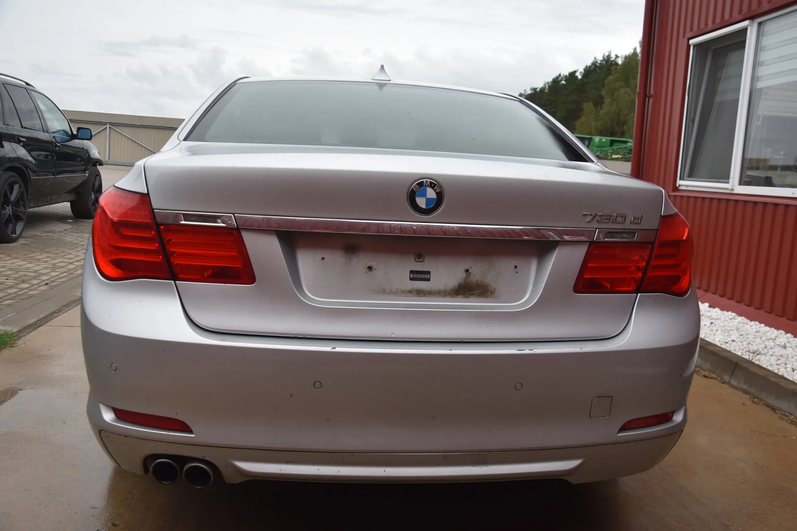 BMW 7 (F01, F02) 730 d 2011 – 4