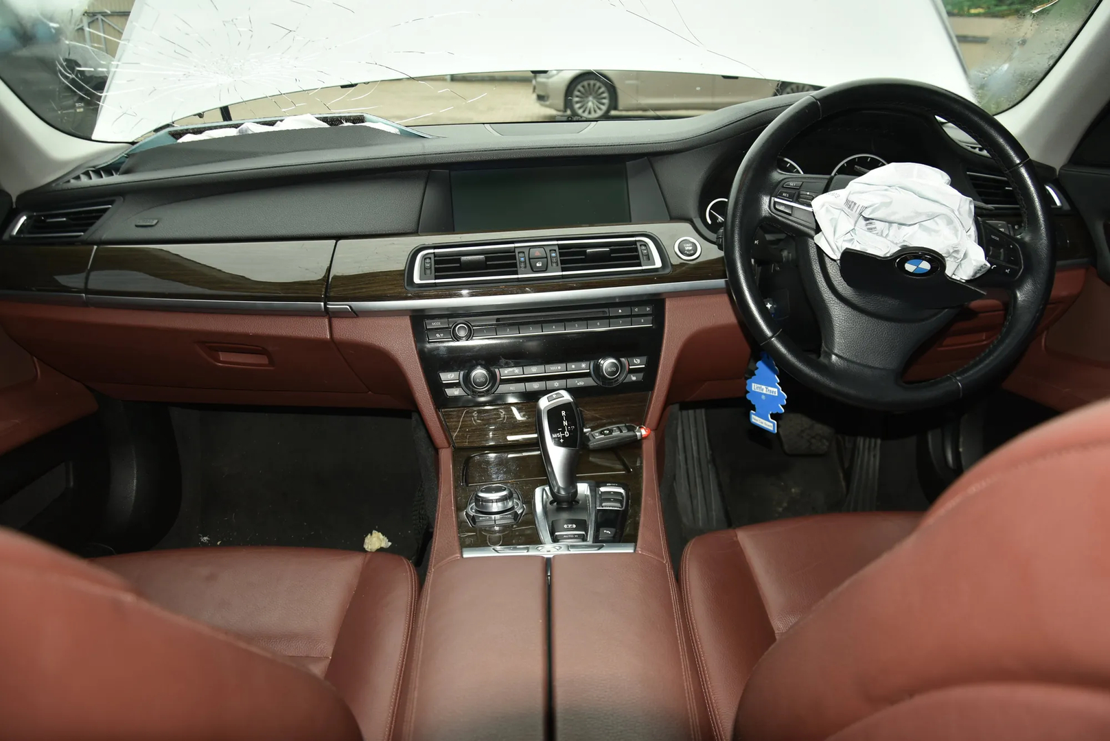 BMW 7 (F01, F02) 730 d 2011 – 9