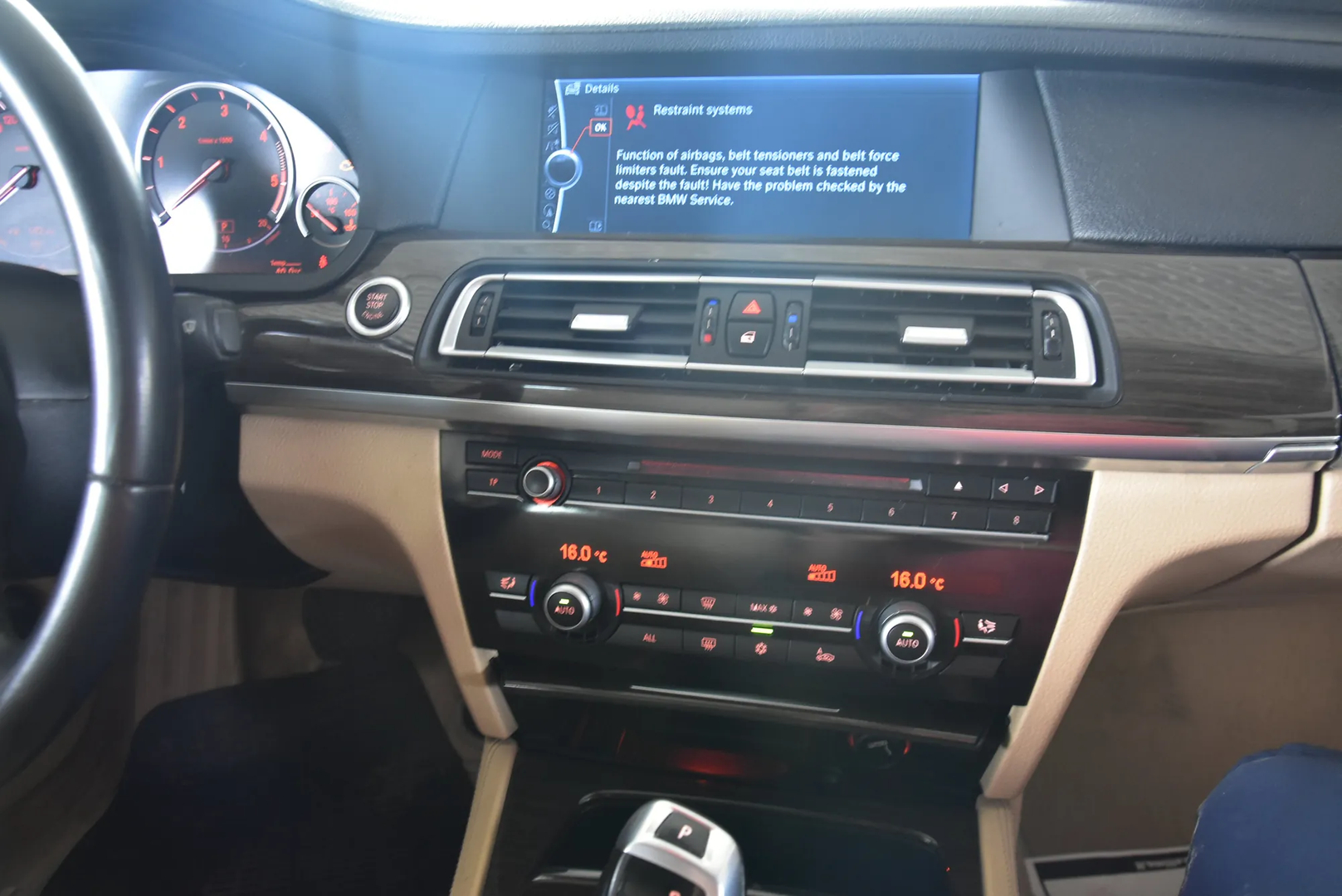 BMW 7 (F01, F02) 730 d 2009 – 5