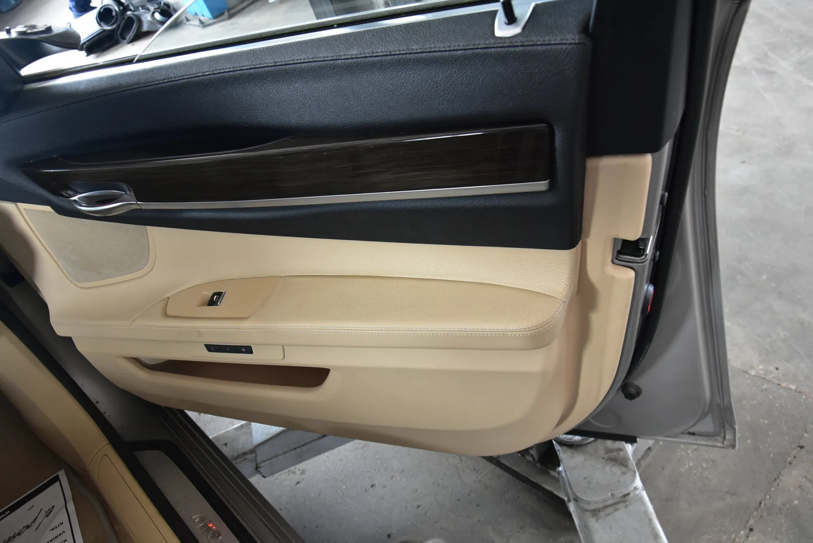 BMW 7 (F01, F02) 730 d 2009 – 4