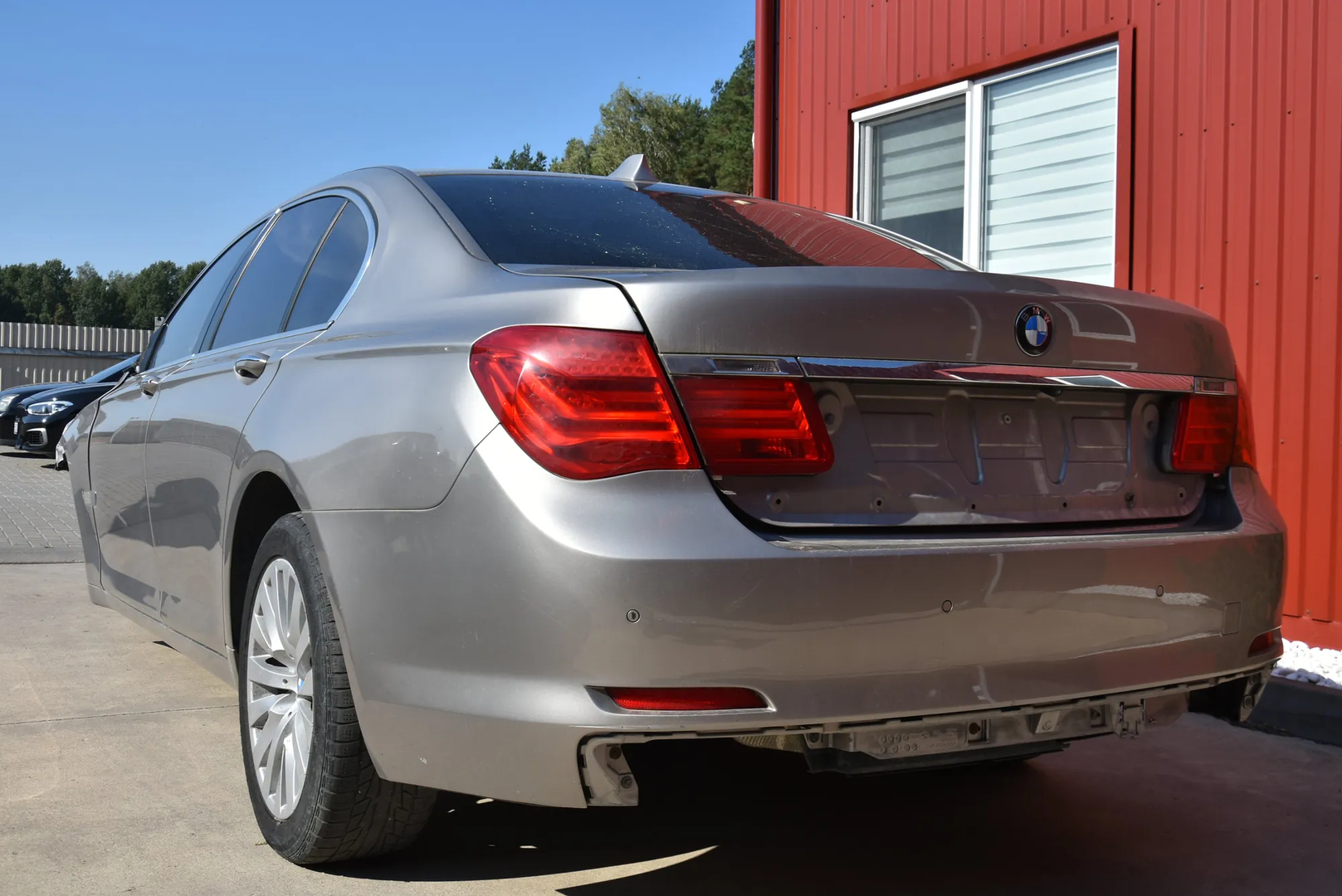 BMW 7 (F01, F02) 730 d 2009 – 2