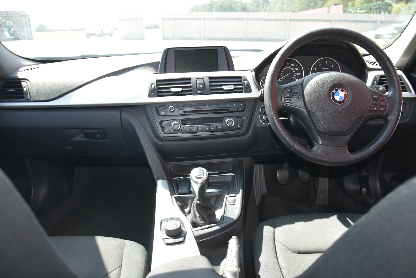 BMW 3 (F30, F80) 320 d 2012 – 9