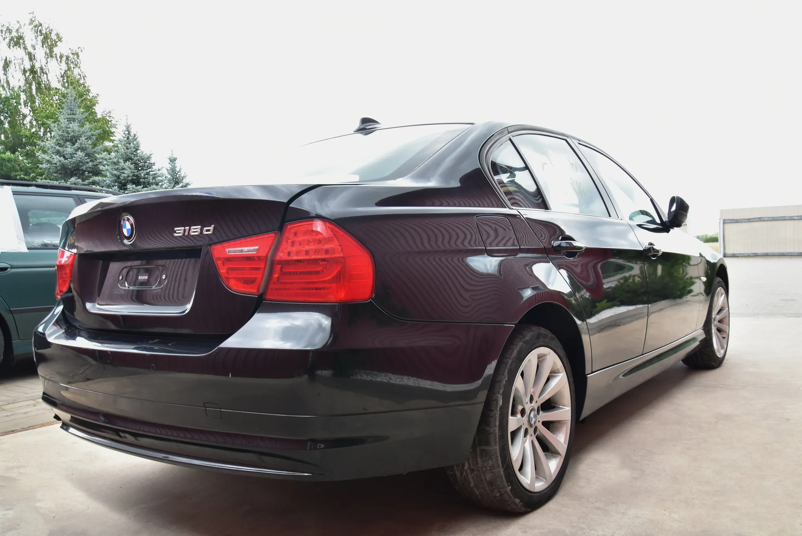 BMW 3 (E90) 318 d 2010 – 4