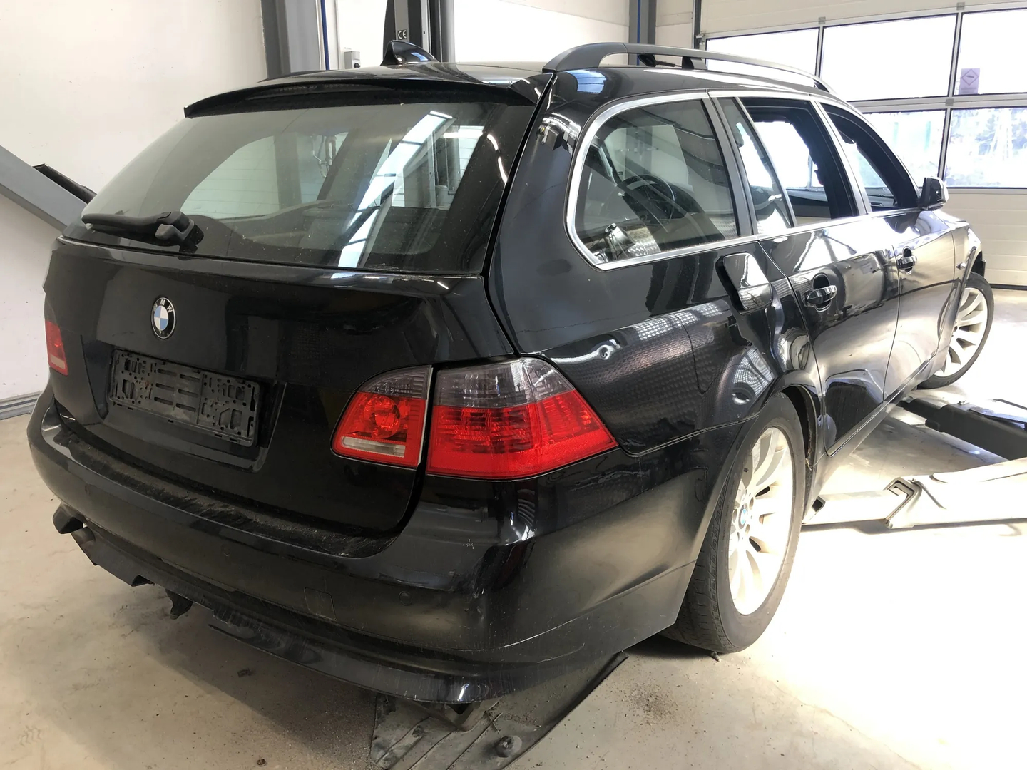 BMW 5 Touring (E61) 523 i 2005 – 9