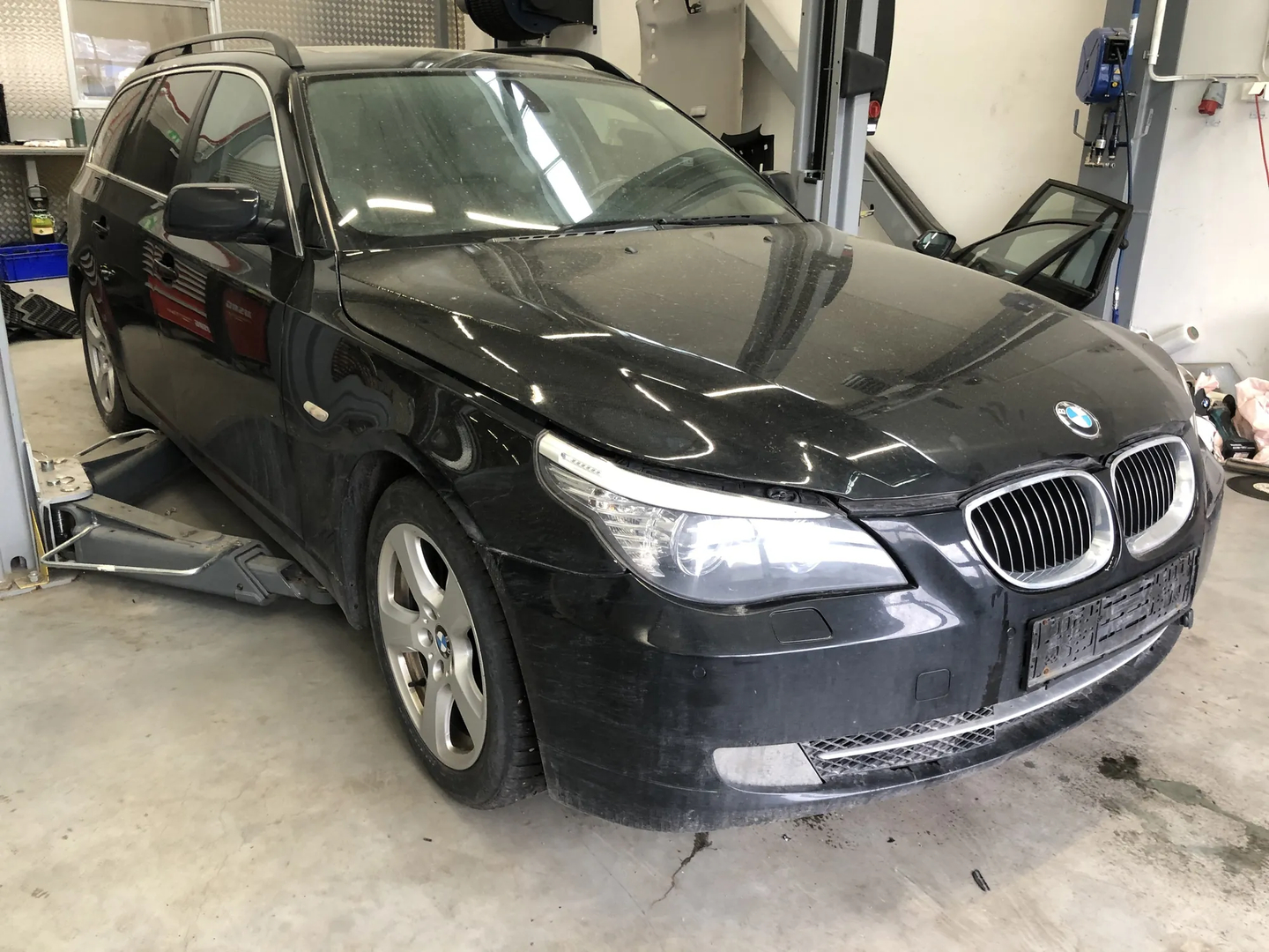 BMW 5 Touring (E61) 530 d 2007 – 8