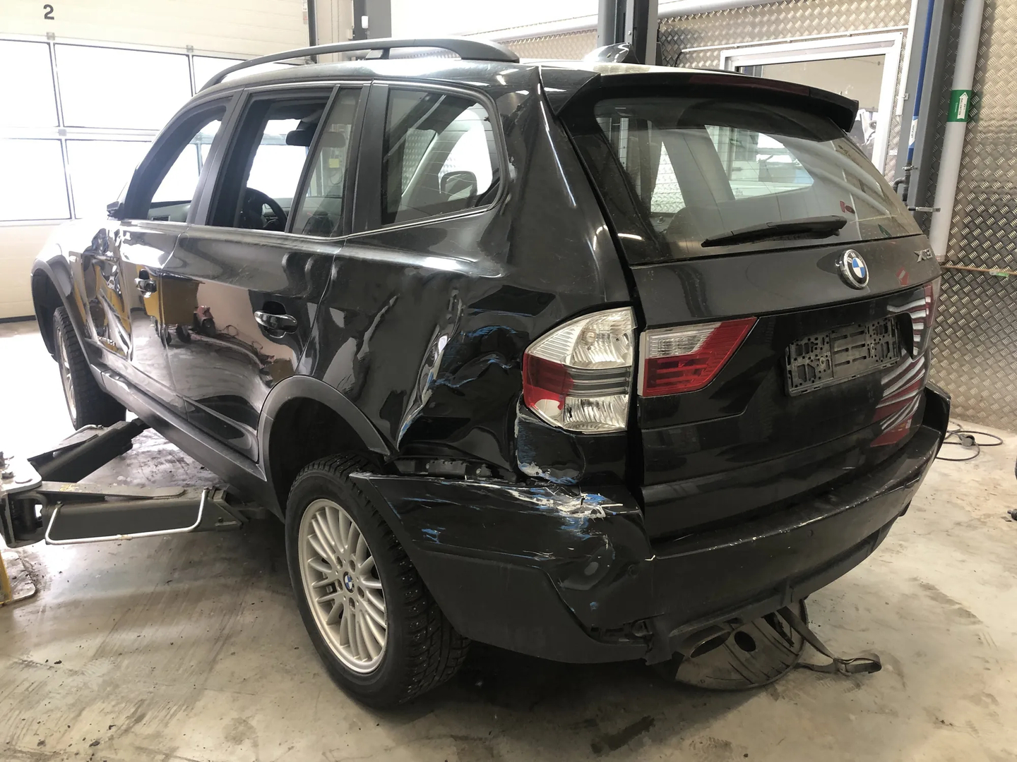 BMW X3 (E83) xDrive 20 d 2009 – 6