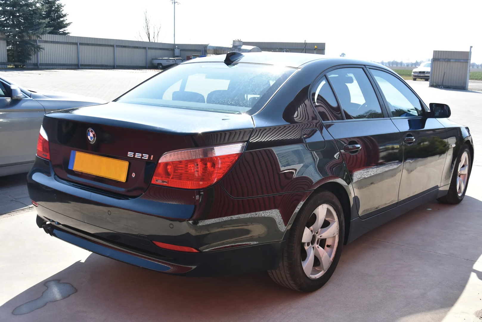 BMW 5 (E60) 523 i 2006 – 5