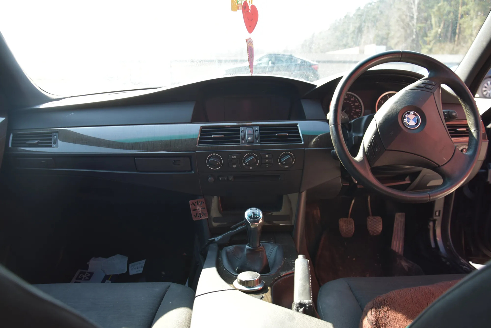BMW 5 (E60) 523 i 2006 – 9