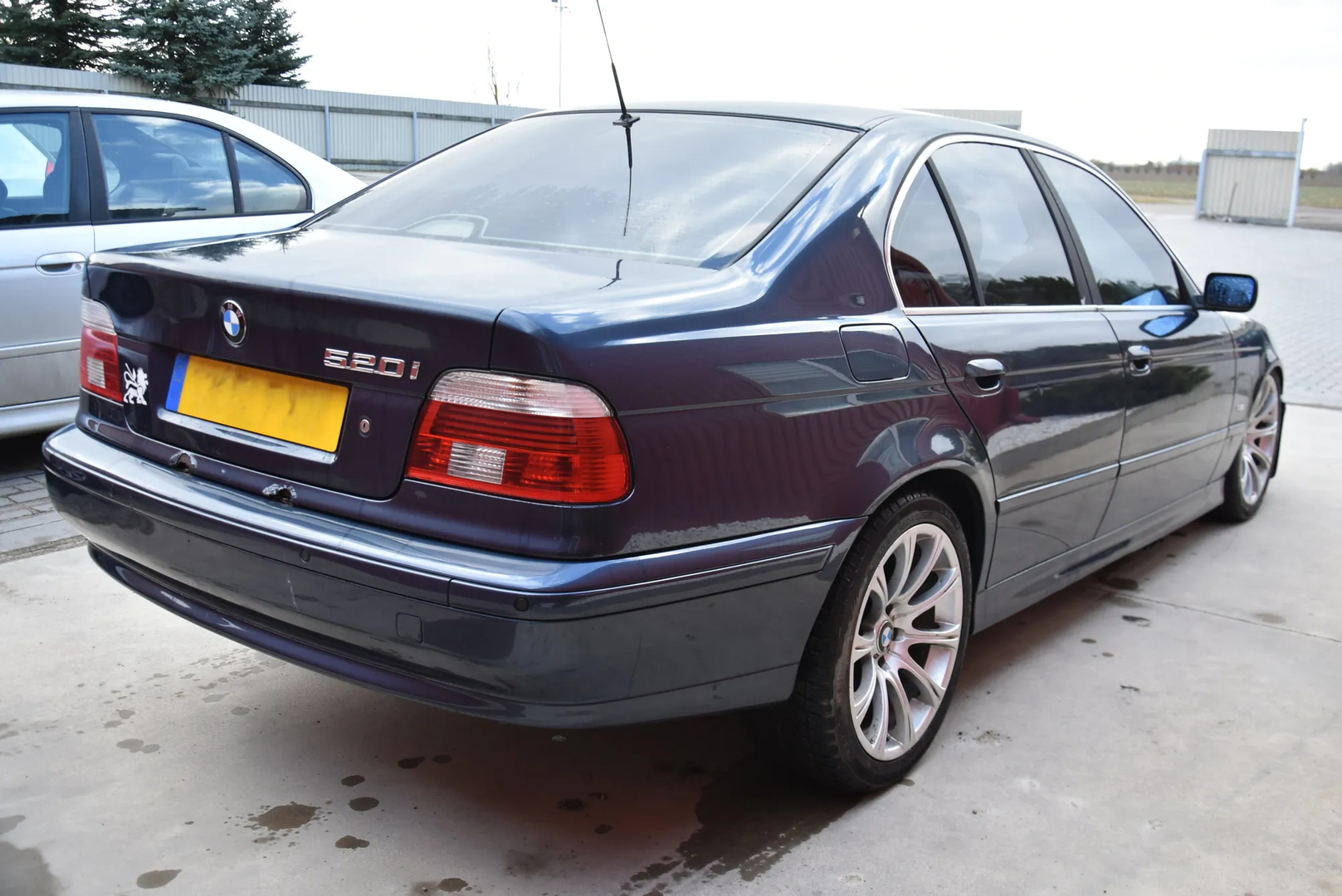 BMW 5 (E39) 520 i 2001 – 6
