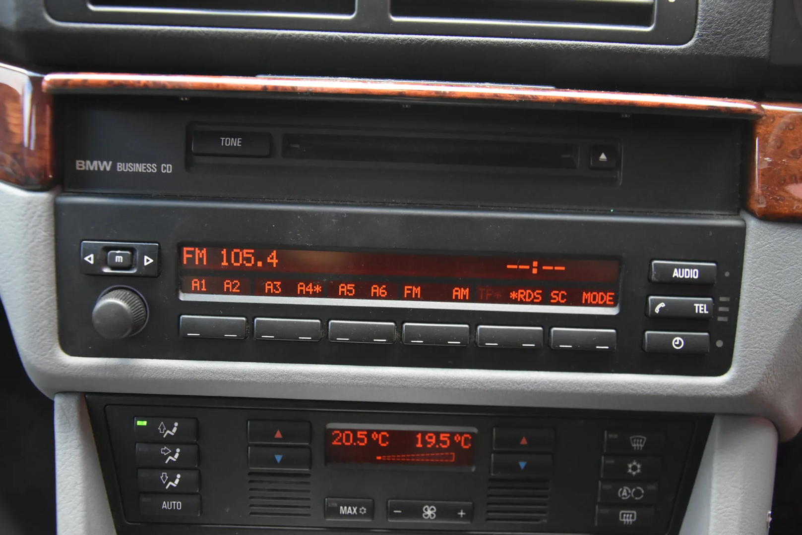 BMW 5 (E39) 520 i 2001 – 9