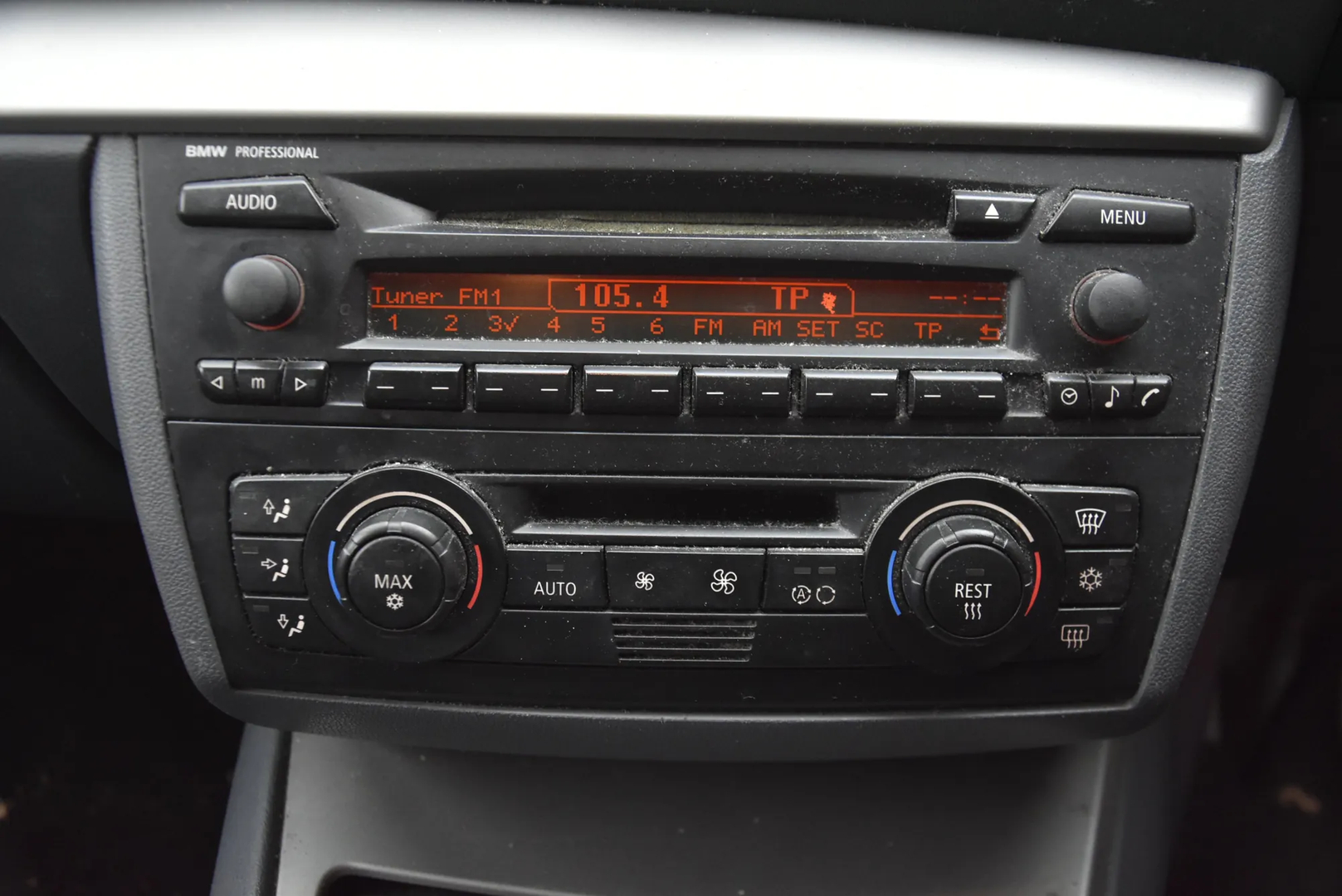 BMW 1 (E87) 120 i 2004 – 9