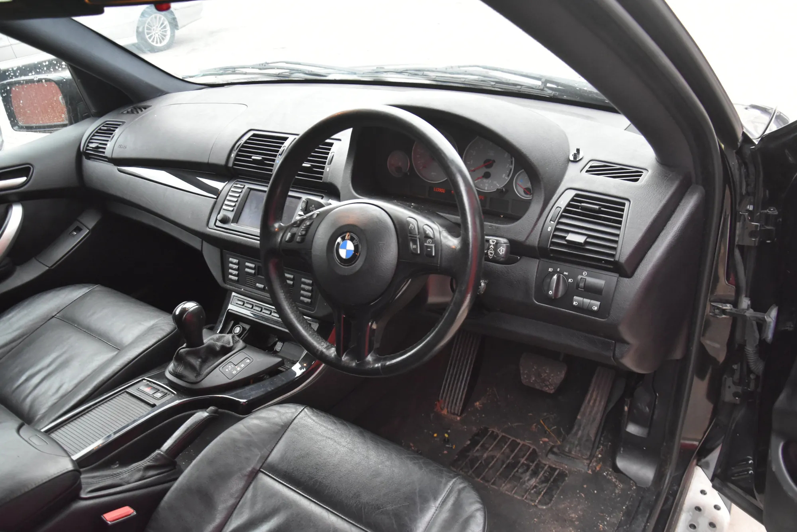 BMW X5 (E53) 4.6 is 2002 – 11