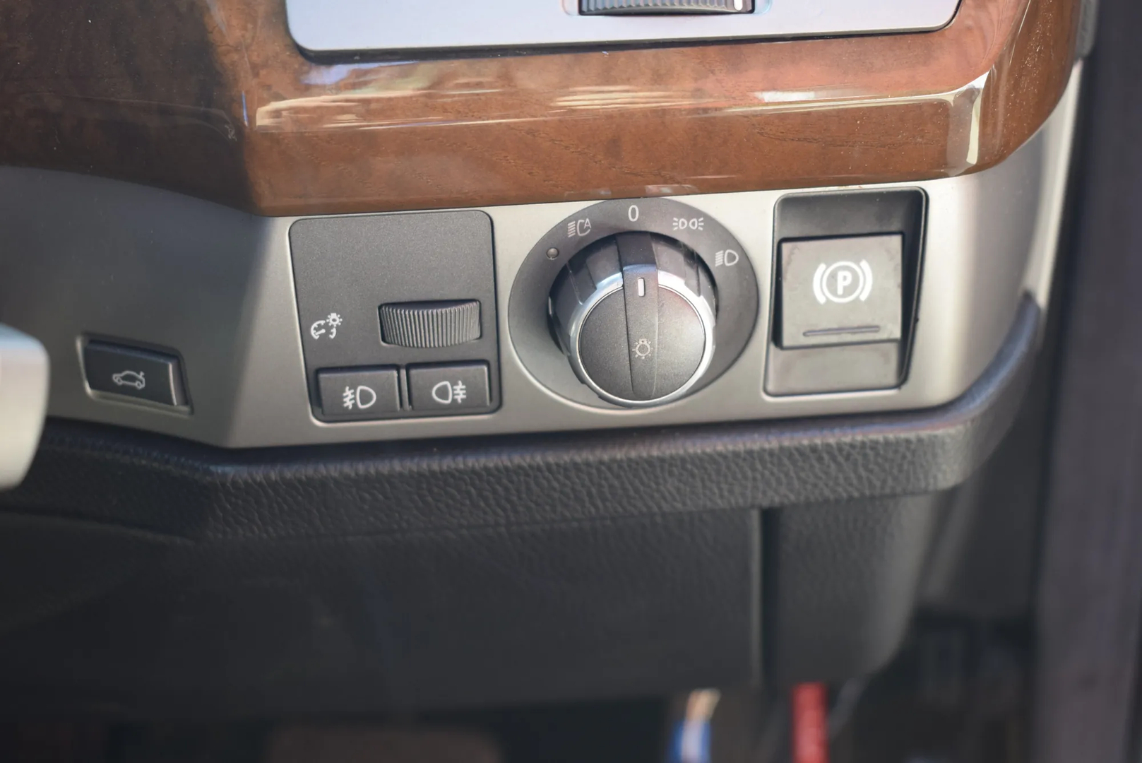 BMW 7 (E65, E66, E67) 750 i, Li 2005 – 9