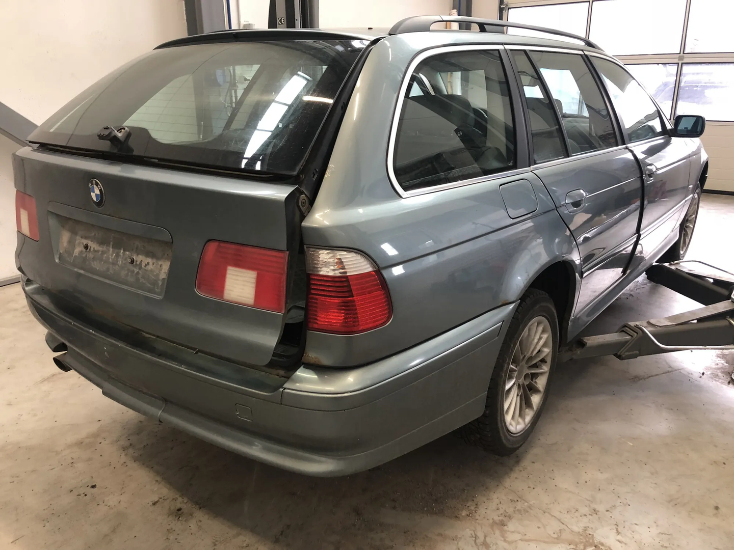 BMW 5 Touring (E39) 530 i 2002 – 5