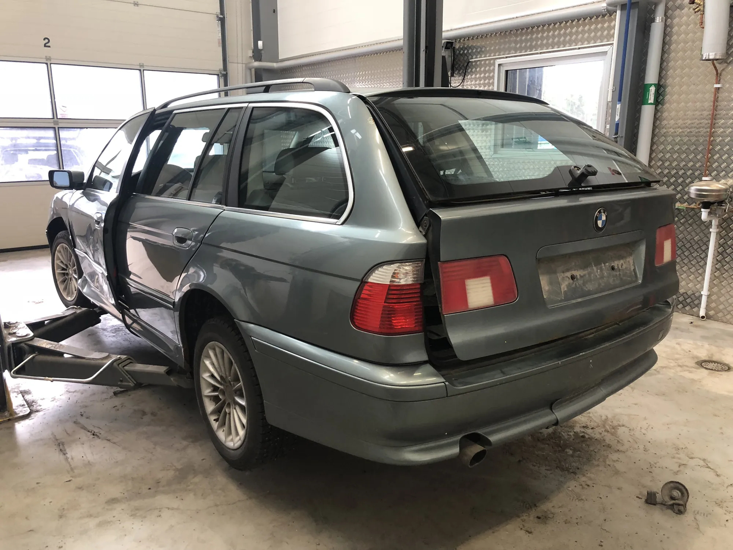 BMW 5 Touring (E39) 530 i 2002 – 6