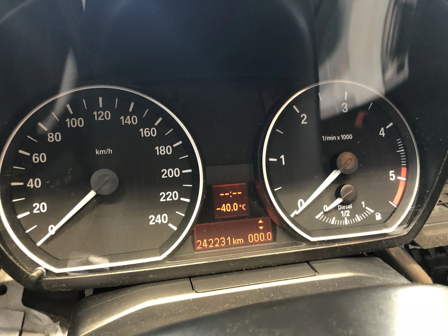 BMW 1 (E87) 118 d 2008 – 5