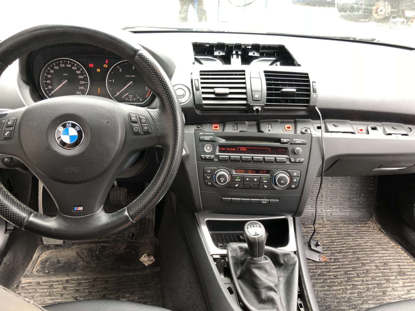BMW 1 (E87) 120 d 2010 – 10
