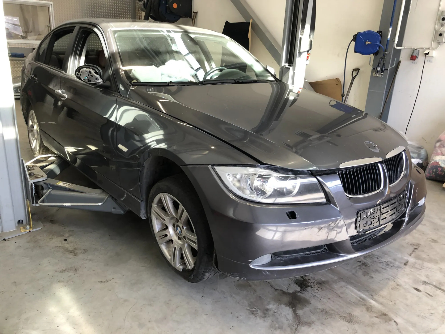 BMW 3 (E90) 320 d 2006 – 4