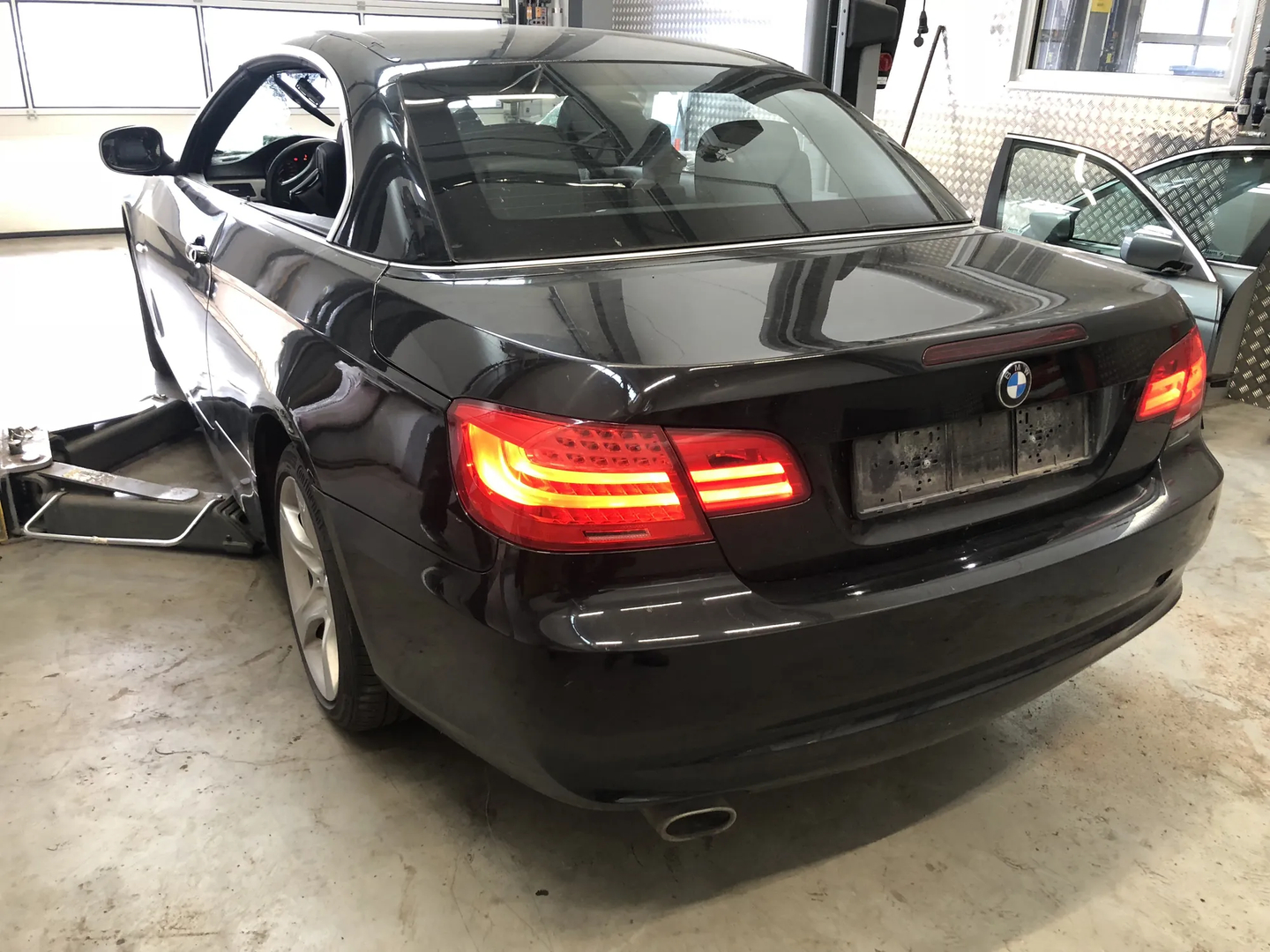 BMW 3 Cabrio (E93) 320 d 2011 – 6