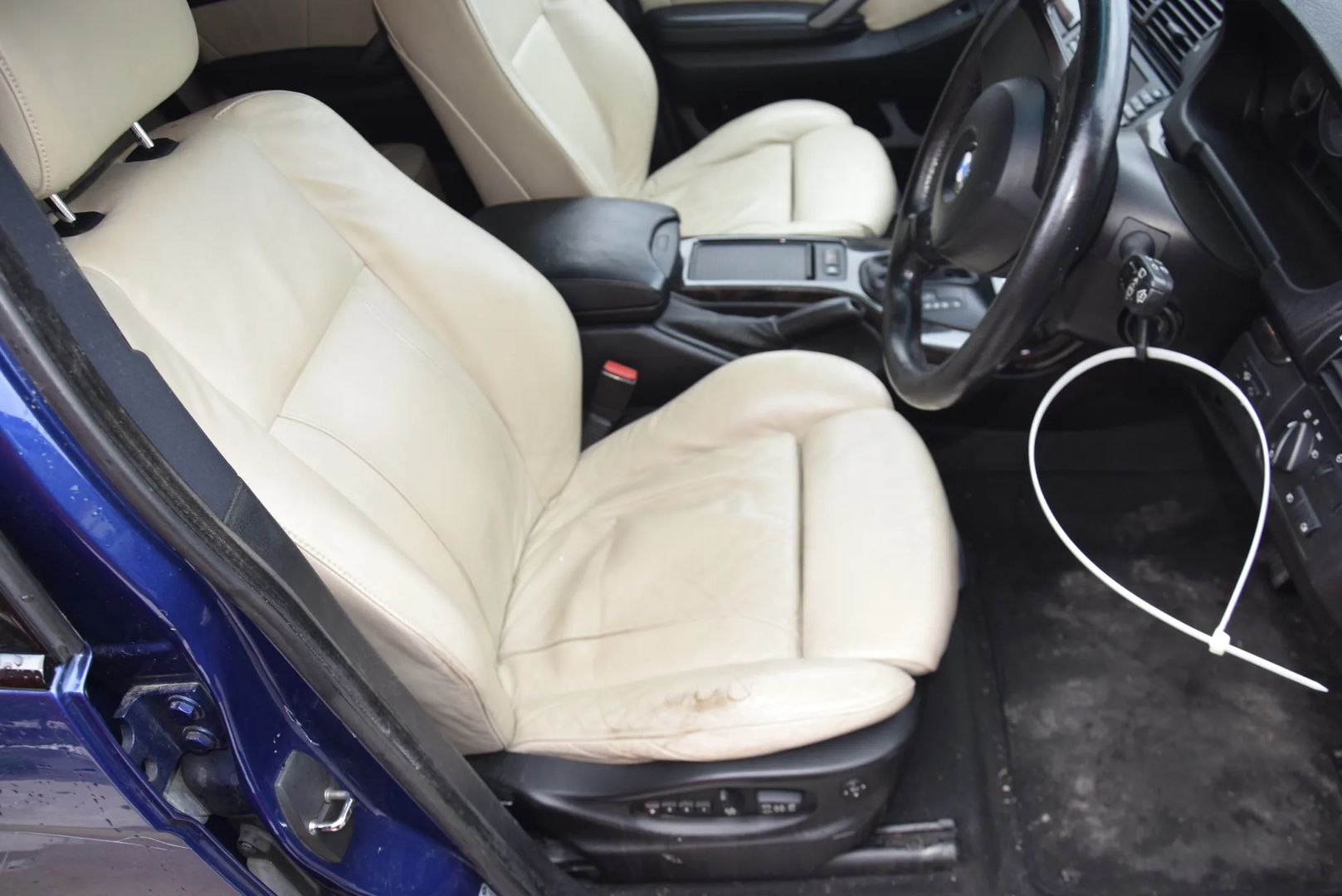 BMW X5 (E53) 4.8 is 2004 – 11