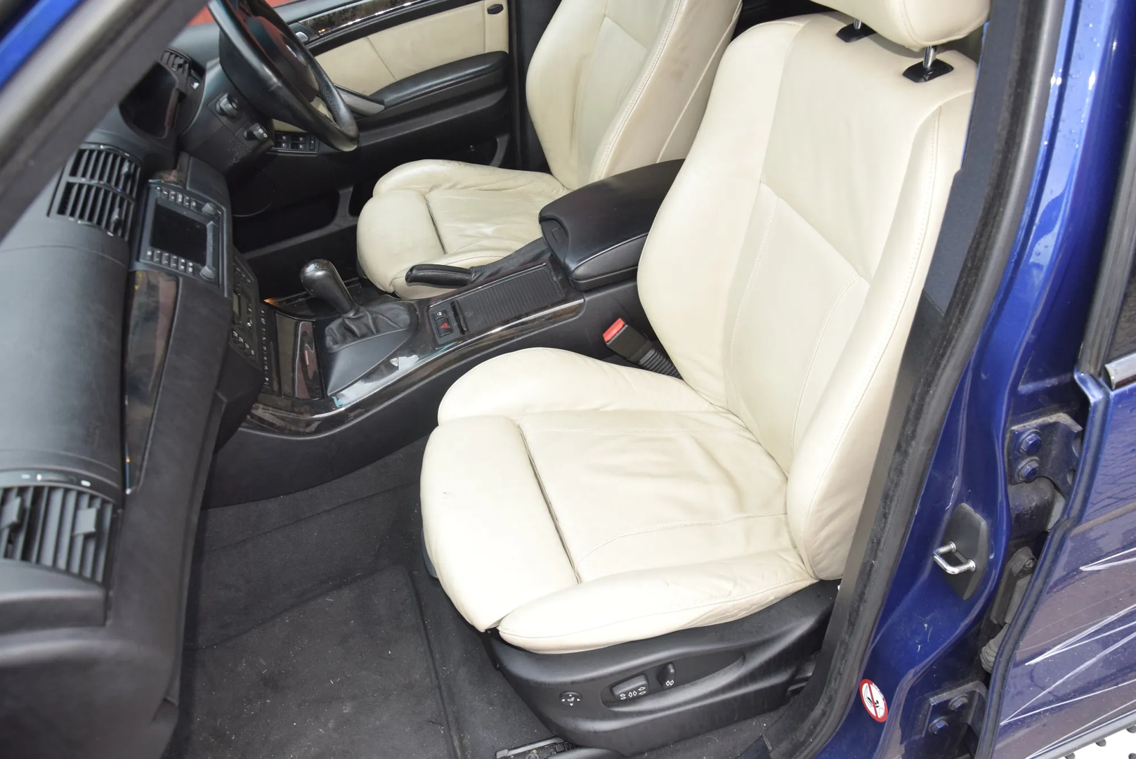 BMW X5 (E53) 4.8 is 2004 – 7