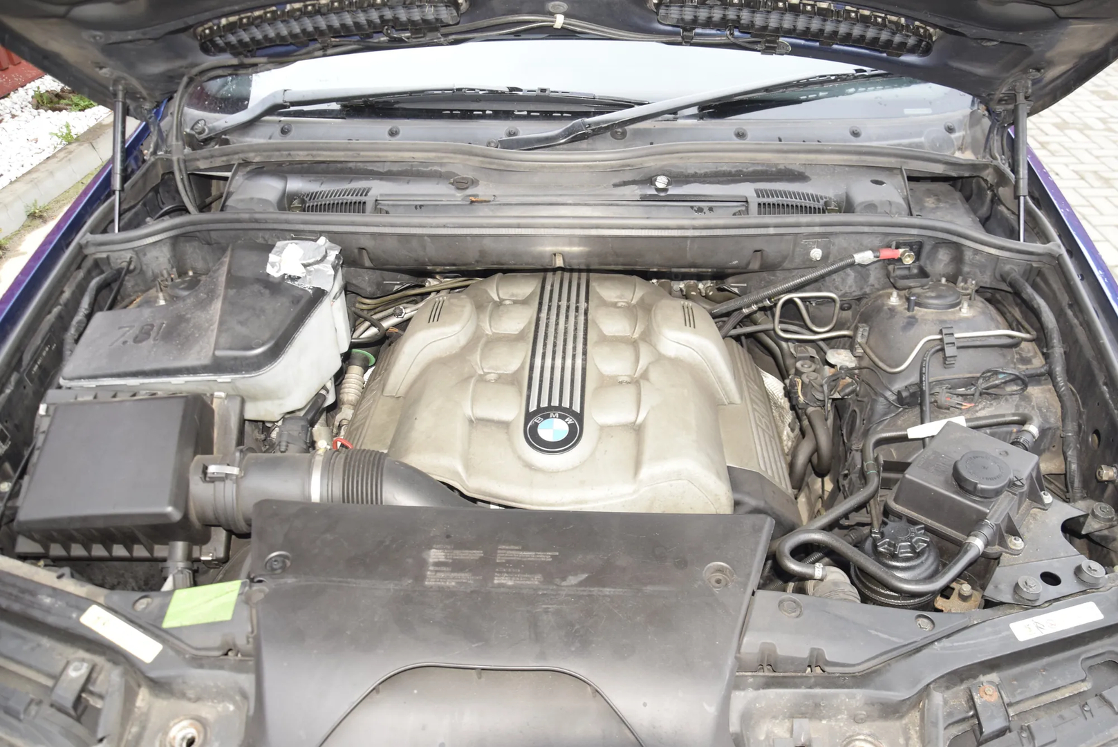 BMW X5 (E53) 4.8 is 2004 – 6