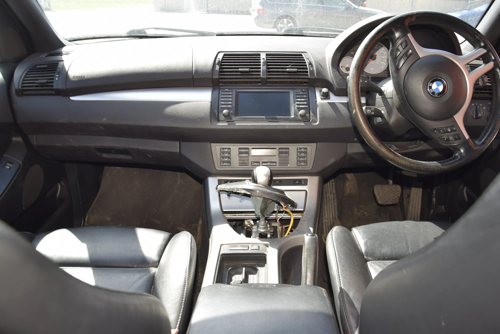 BMW X5 (E53) 4.6 is 2003 – 8