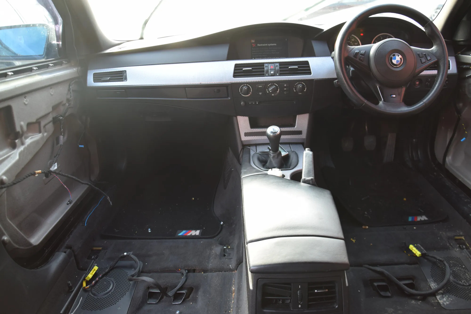 BMW 5 (E60) 523 i 2005 – 5