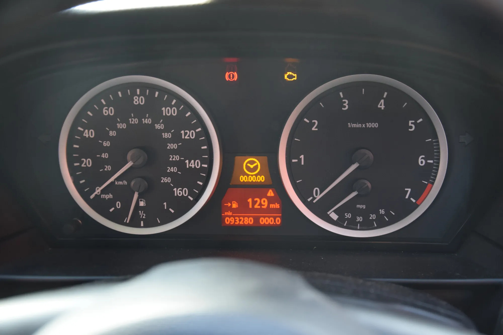 BMW 5 (E60) 523 i 2005 – 8