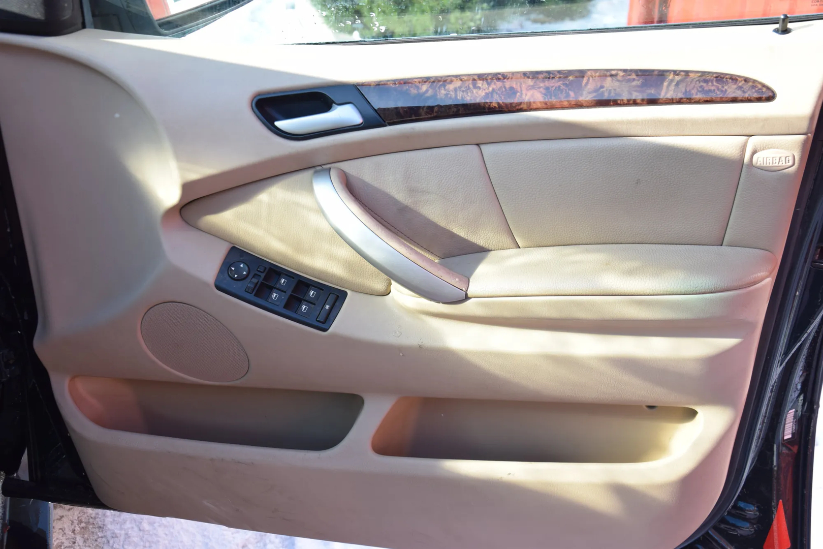 BMW X5 (E53) 4.4 i 2002 – 8