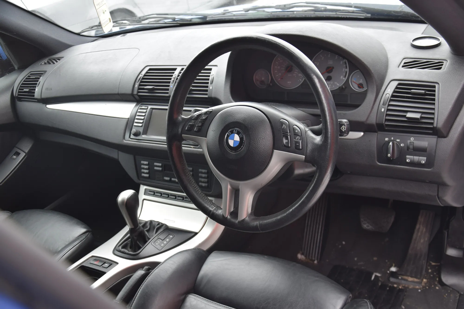BMW X5 (E53) 4.6 is 2003 – 11