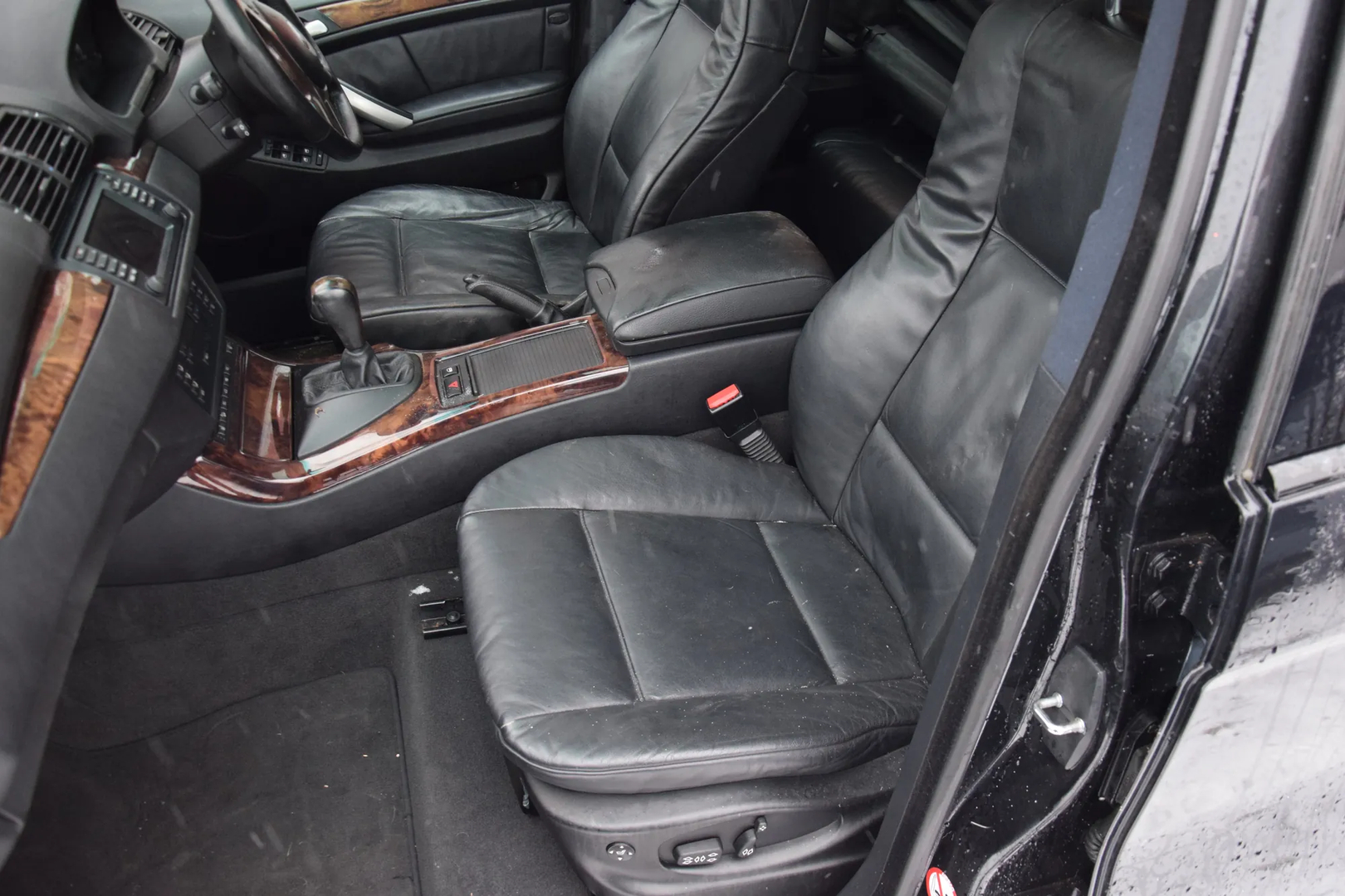 BMW X5 (E53) 4.6 is 2003 – 6