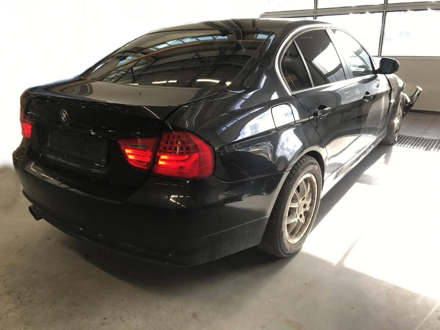 BMW 3 (E90) 325 d 2010 – 3