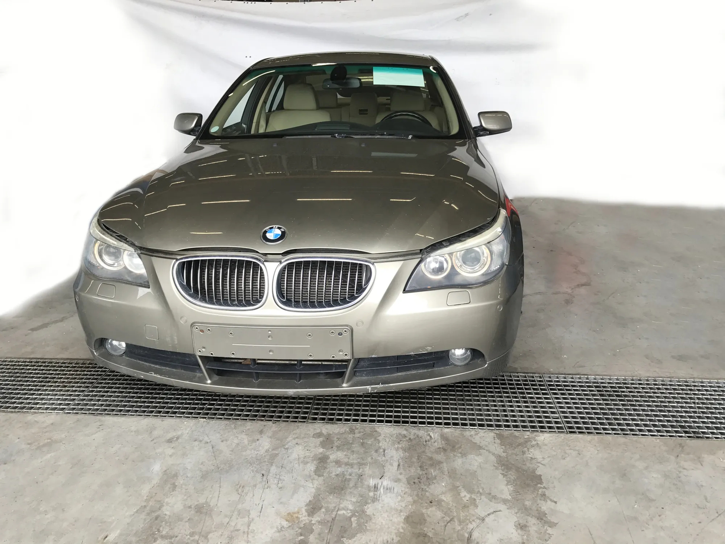 BMW 5 (E60) 523 i 2005 – 3